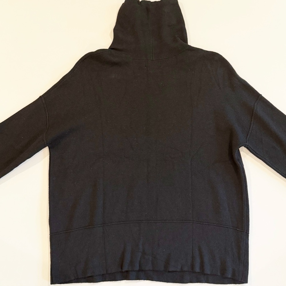 Universal Thread Women’s Black Sweater - Picture 8 of 11